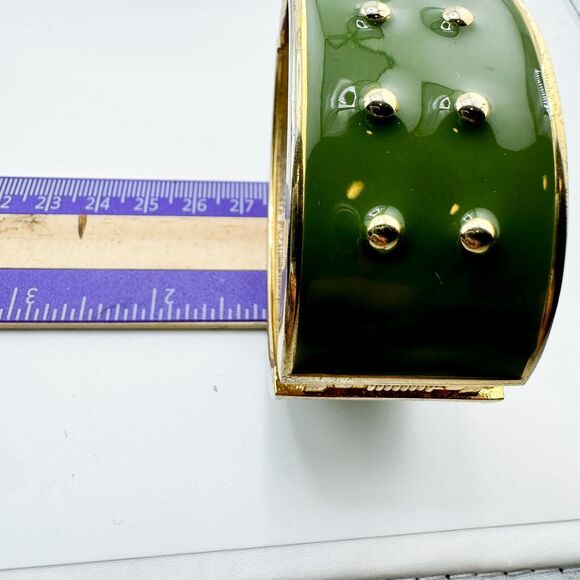 Vintage Green Enamel Cuff Bracelet Reversible Gold-Tone Studs Retro Glam Dots - Picture 13 of 13